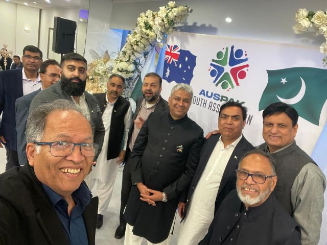 A group of men posing for a photo

AI-generated content may be incorrect.