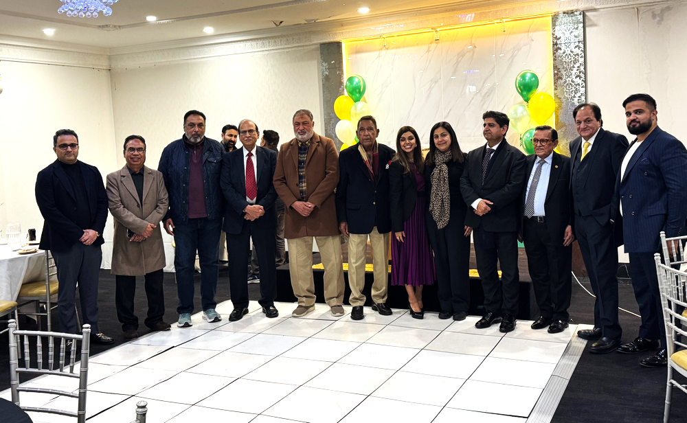 A group of people standing together

AI-generated content may be incorrect.