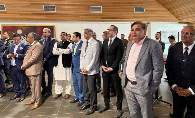 A group of men standing in a line

AI-generated content may be incorrect.