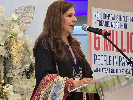 A person standing at a podium

AI-generated content may be incorrect.