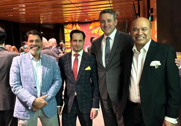 A group of men in suits

AI-generated content may be incorrect.