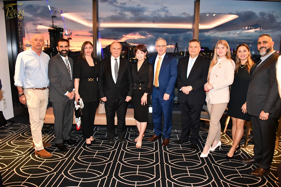 A group of people posing for a photo

AI-generated content may be incorrect.