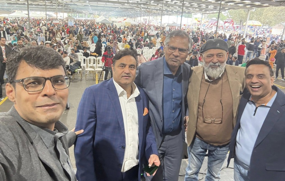 A group of men standing together in a large crowd

AI-generated content may be incorrect.