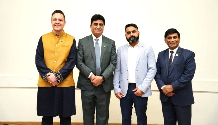 A group of men standing together

AI-generated content may be incorrect.