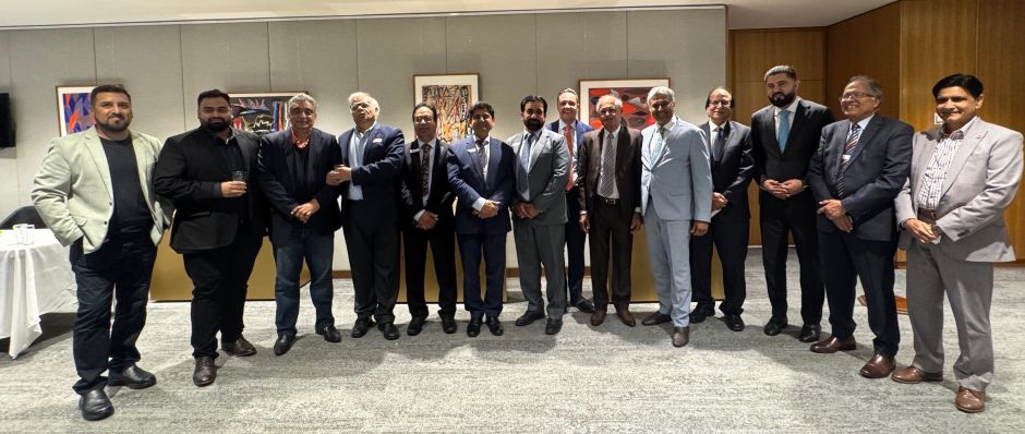 A group of men in suits

AI-generated content may be incorrect.