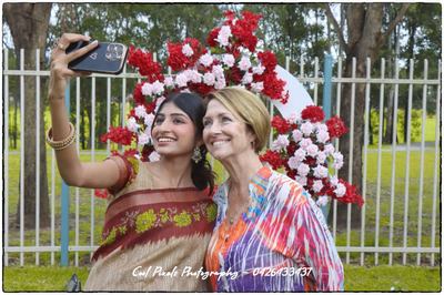 A person taking a selfie with a person

AI-generated content may be incorrect.